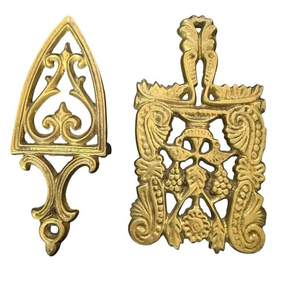 Pair of Brass Miniature Footed Trivets 5" & 5.5" - Picture 5 of 5